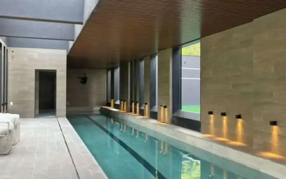 Piscina coberta aquecida Área Privativa à venda no Edifício Residencial Miró, Vale do Sereno, Nova Lima