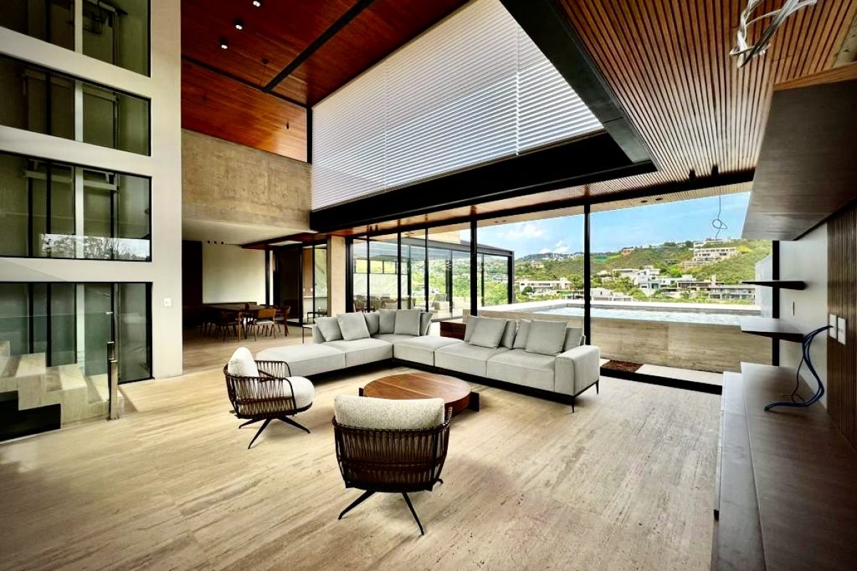 elevador-casa-a-venda-condominio-vale-dos-cristais-por-r13.900.00000-1